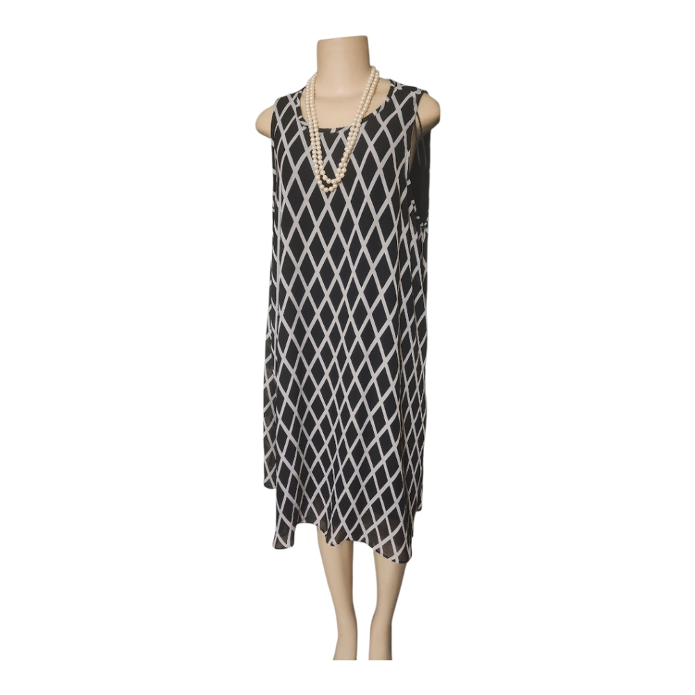Elegant Black and Light Gray Geometric Dress